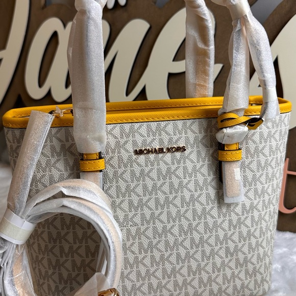 Jet Set Travel Extra- Small Logo Top- Zip Tote Bag - Picture 2 of 5